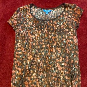 Vera Wang short sleeve shirt